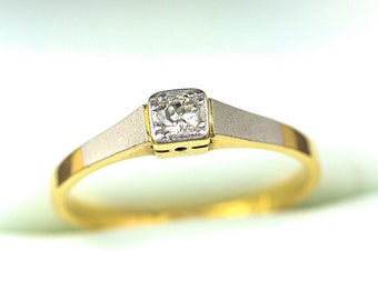 Antique English Art Deco 18K Gold Platinum Diamond Solitaire Engagement Ring