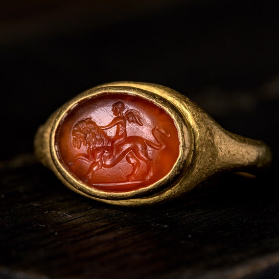 Wonderful Antique Ancient Roman Ring 22K Gold Car… - image 2