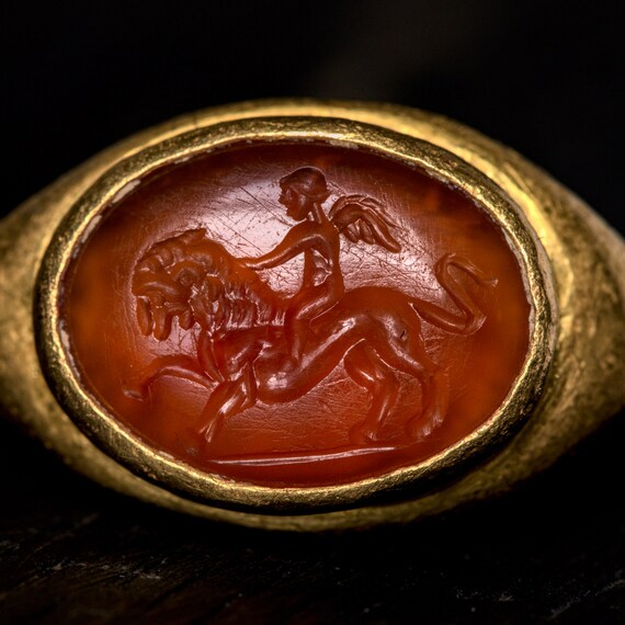 Wonderful Antique Ancient Roman Ring 22K Gold Car… - image 4