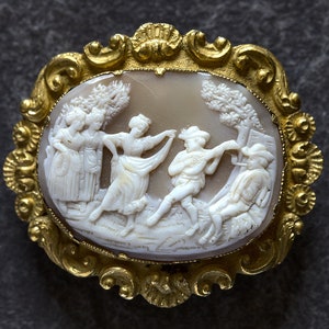 Antique Georgian Italian Pinchbeck Shell Cameo Brooch Dancers & Music c1820