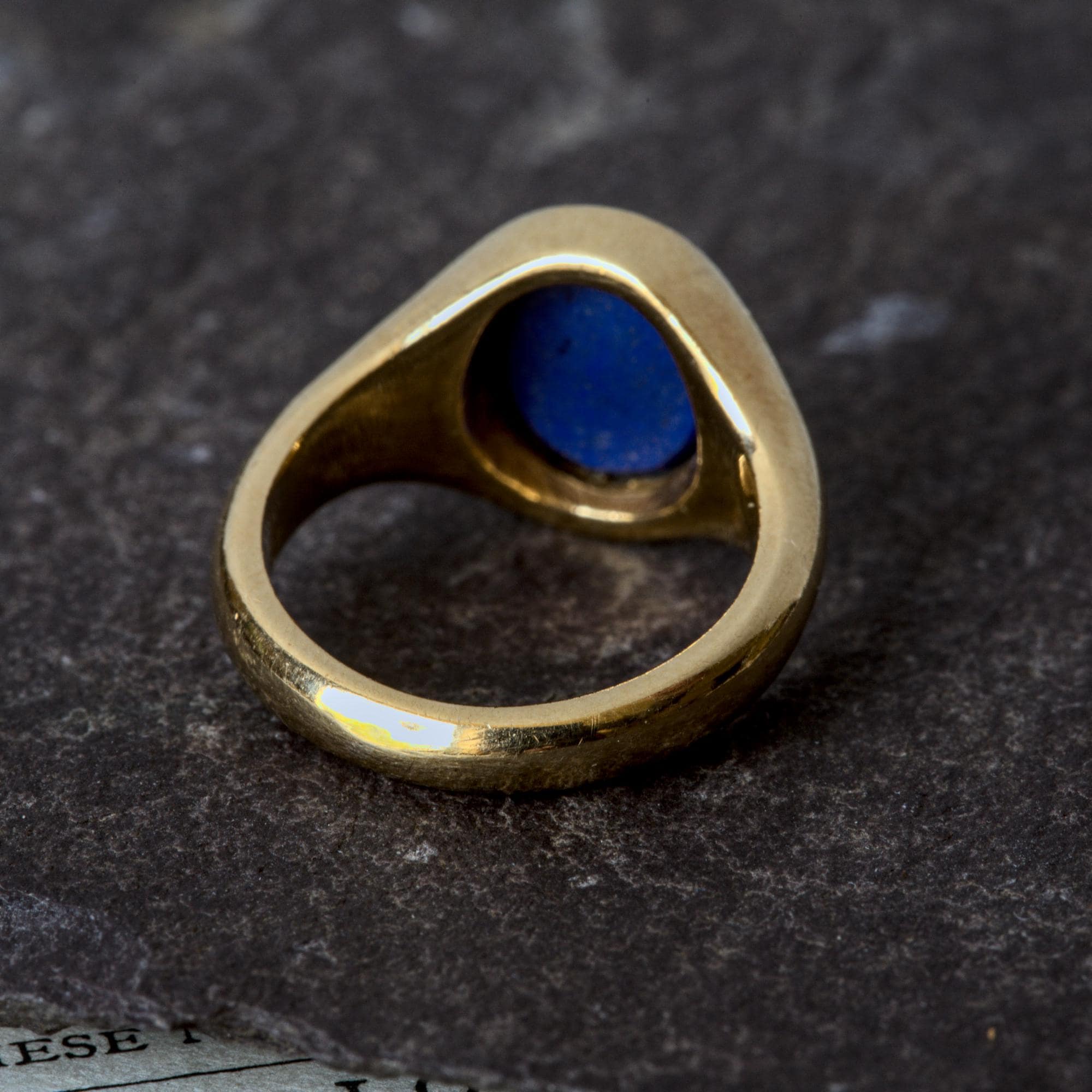 デザイナー品質のヴィンテージ英国製9Kゴールドブルーラピスラズリ