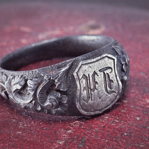 Stunning & Rare Genuine 1800's Antique Berlin Iron Signet Ring 'JY' Initials