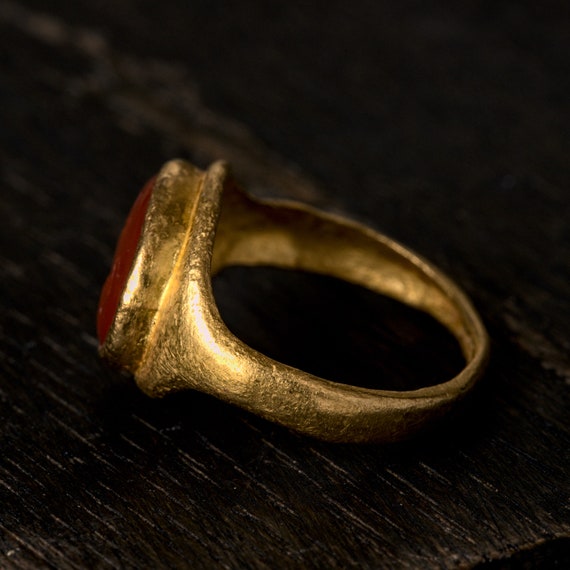 Wonderful Antique Ancient Roman Ring 22K Gold Car… - image 7