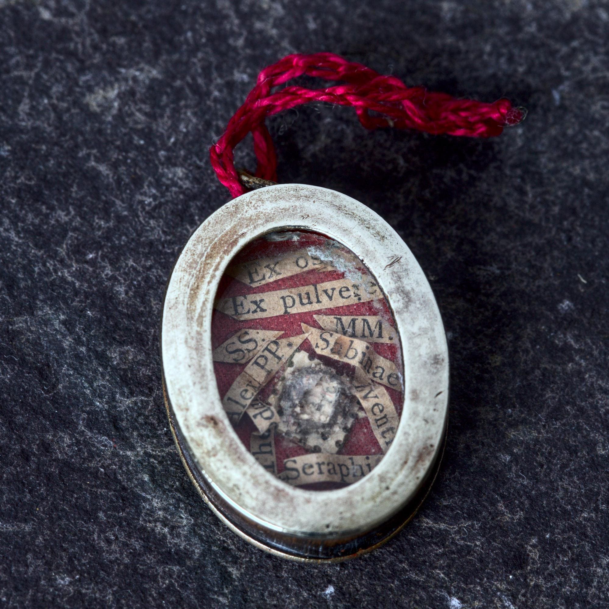 Relic theca - Etsy 日本 Relic theca - Etsy 日本