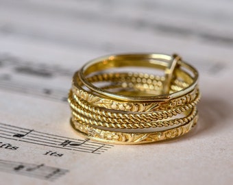 Superb Vintage European Ornate 14K Gold 7-Days Of The Week Multi Band Ring