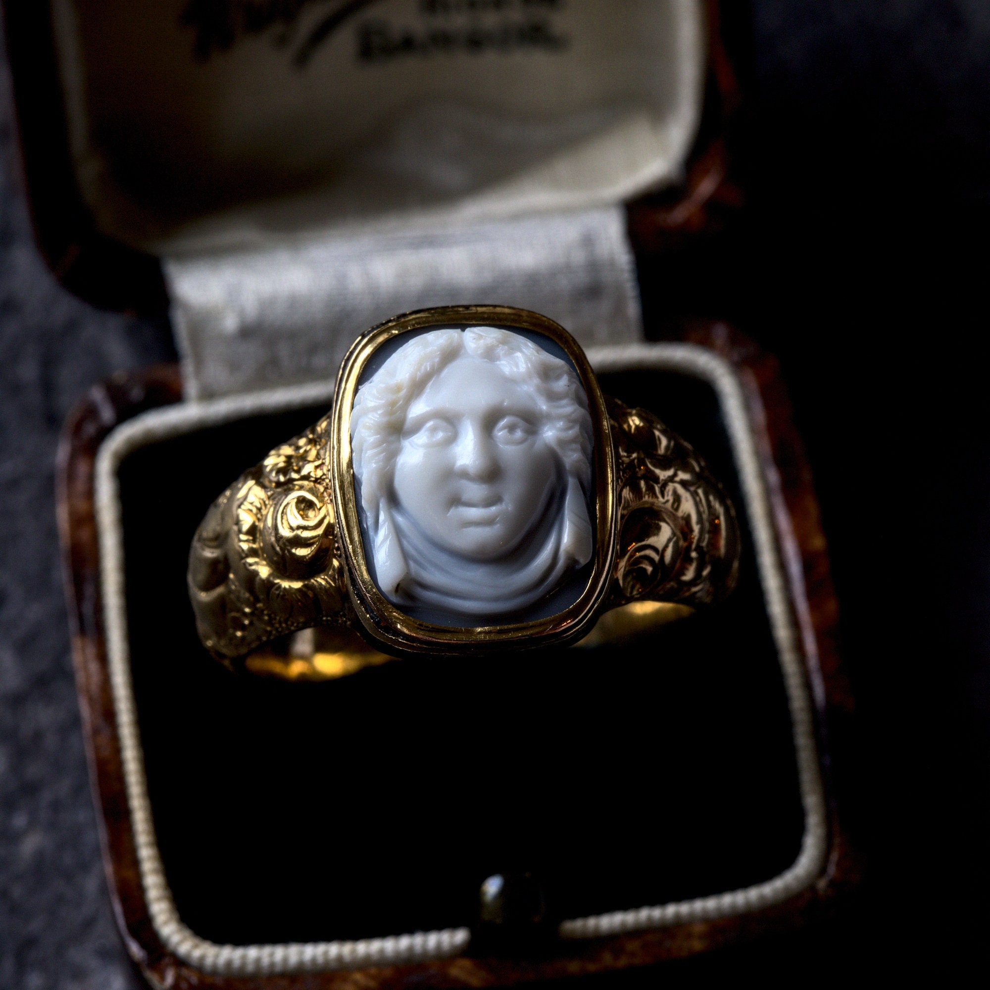 非常に希少なアンティーク ジョージアン イングリッシュ 18K ゴールド