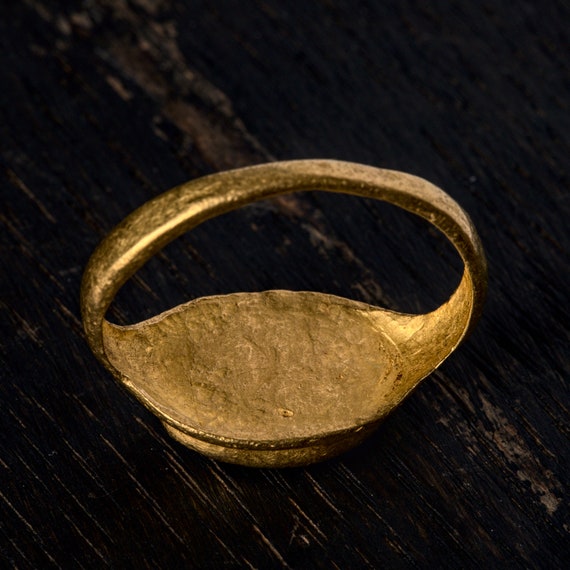 Wonderful Antique Ancient Roman Ring 22K Gold Car… - image 8