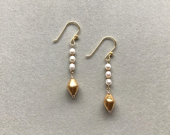 Pendientes antiguos nepaleses de oro de 24K, pendientes naturales de perlas de agua dulce, anzuelos de pescado rellenos de oro de 18K, pendientes hipoalergénicos, regalo para ella