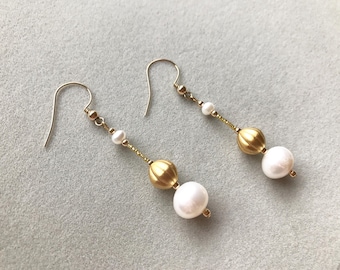 Pendientes de perlas naturales de agua dulce, pendientes de oro de 18 quilates, anzuelos rellenos de oro de 18 quilates, pendientes hipoalergénicos, regalo para ella