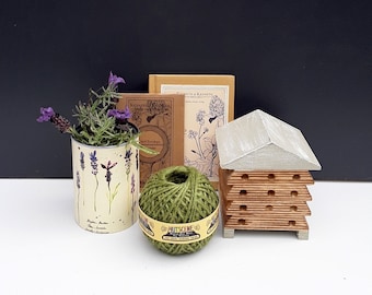 Outdoor Bee House and Planting Gardening Gift