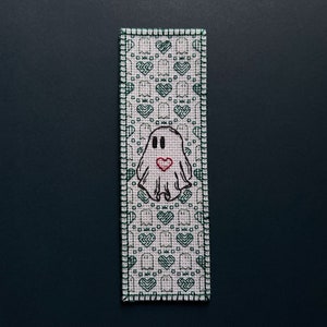 Lesezeichen Blackwork Kreuzstichmuster Herz & Seele