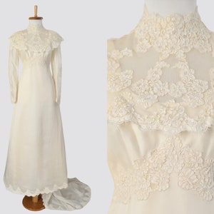 Jaren &#39;70 Kanten trouwjurk met semi-kathedraaltrein / Kleine vrouwen / Vintage jaren &#39;70 Organza Illusie Halslijn Bruidsjurk Ontwerper William Cahill