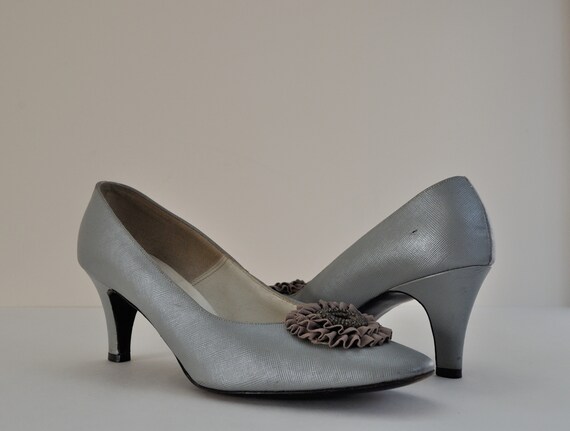 gray chunky heels