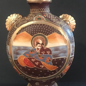 Antique Japanese Satsuma Moriage Urn Vase image 1