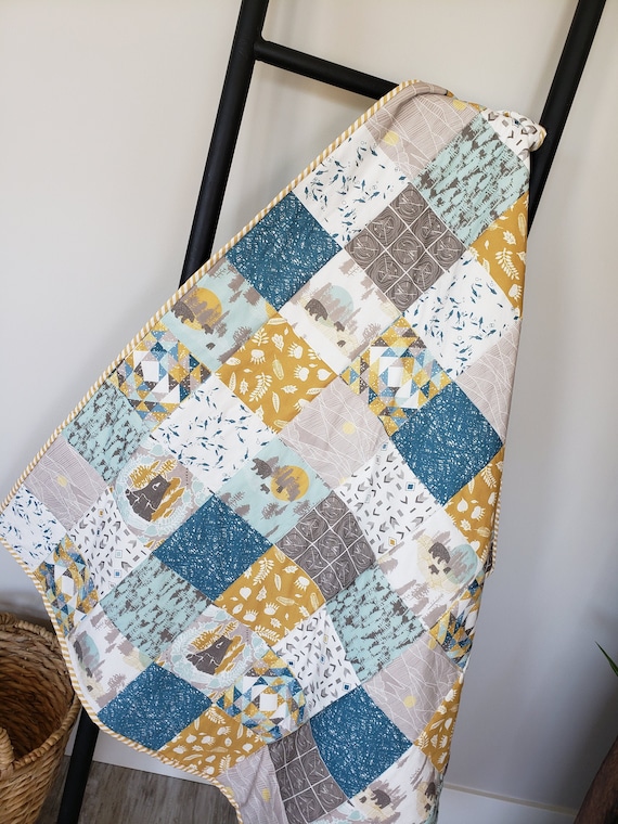 Woodland Walk Patchwork Baby Quilt Personalized Gender Neutral Quilt Mountain Baby Bedding Mountain Baby Quilt Mountain Baby Blanket Etsy Canada