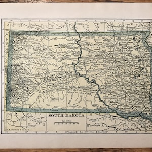 South Dakota Map or Tennessee Map -  1927 The Literary Digest Atlas of the World & Gazetteer - Vintage
