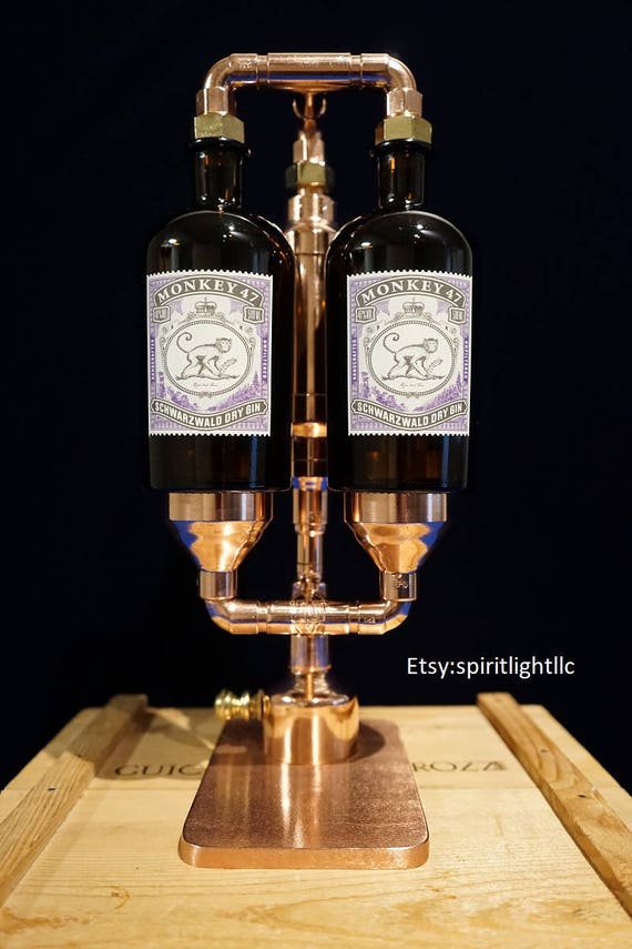 Gin bottle lamp table lamp double post Gin lamp Hendrick's | Lamp, Table lamp, Gin