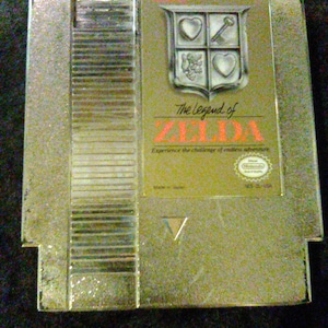 Vintage NES 1985 the Legend of Zelda Gold Edition reversion a 3 screw variant &quot;cartridge only&quot;