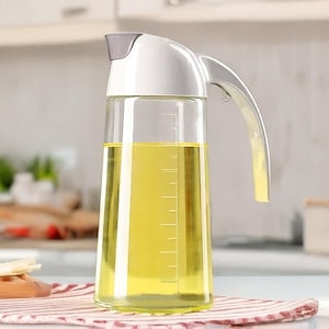 Oil Dispenser Glass Bottle 630ML | Auto Flip Spout Container | Leakproof Kitchen Pourer | Soy Sauce Syrup Server | Drip-Free Pour Control