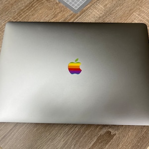 Apple Rainbow 80er Retro Logo Aufkleber für MacBook Pro / Air 13 14 15 16 Touch bar M1 M2 M3 Pro Max Bild 8