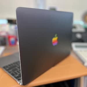 Apple Rainbow 80er Retro Logo Aufkleber für MacBook Pro / Air 13 14 15 16 Touch bar M1 M2 M3 Pro Max Bild 3