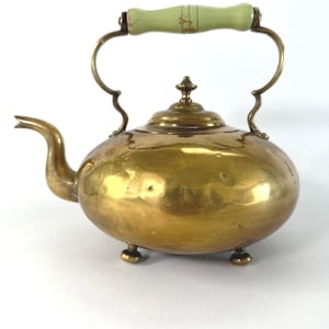 Vintage Brass Footed Teapot Kettle with Wood Handle, 3 Legged Brass Tea Pot, Antique Style Farmhouse Kitchen Decor, Rustic Cottage