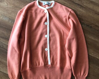 Great Britain Jaeger wool sweater vintage wool pullover sweater made in Great Britain peach-colored round neck vintage sweater wool pullover