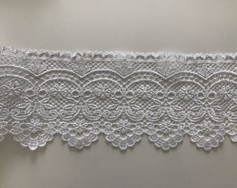 High quality white guipure lace 12 cm wide