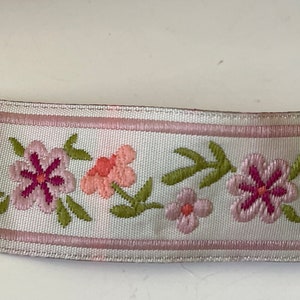 Ruban fantaisie fleur rose 2 cm largeur