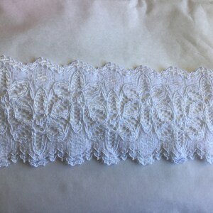 Dentelle elasthane de 6 cm en largeur de bon qualite