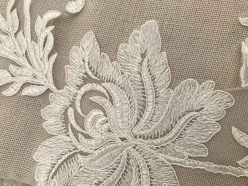 Apply to sew guipure lace Ecru 39 cm by 18 cm