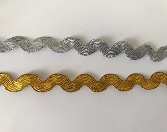 Golden serpentine ribbon of approximately 12 mm width, silver serpentine ribbon,