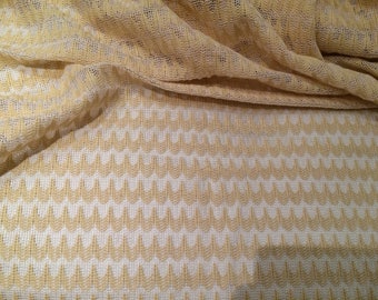 Knit in a little yellow net