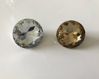 Button 30 mm crystal for cushions or upholstery a headboard etc....