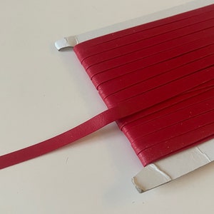 Cinta al bies de piel sintética negra o roja, de 12 mm de ancho