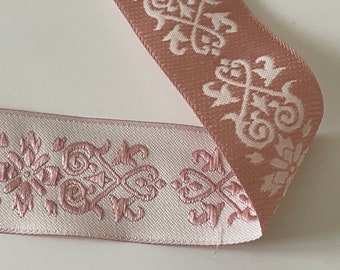 White and old pink baroque ribbon