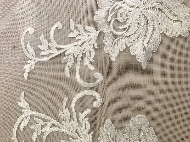 Apply to sew guipure lace Ecru 39 cm by 18 cm