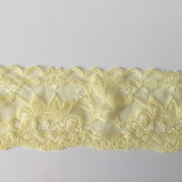 Ruban Dentelle elasthane jaune de 6 cm largeur