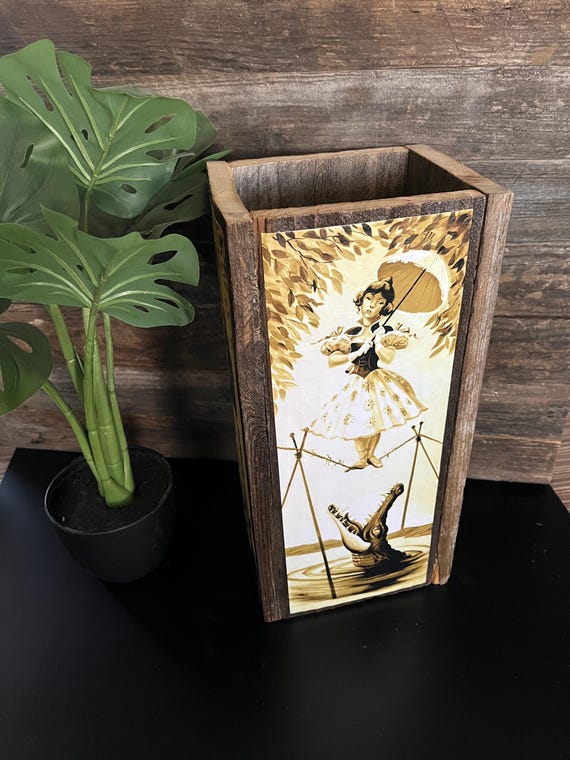 Disney's Haunted Mansion Stretching Room Portrait Distressed Reclaimed Wood Vase Box Halloween Home Decor Disneyland Attraction Planter