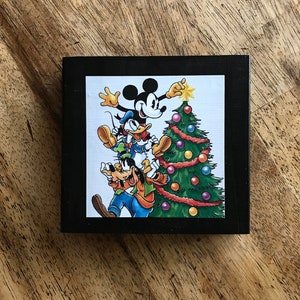 Vintage Disney Christmas Tree Home Decor Sign Mickey Mouse Donald Duck Goofy