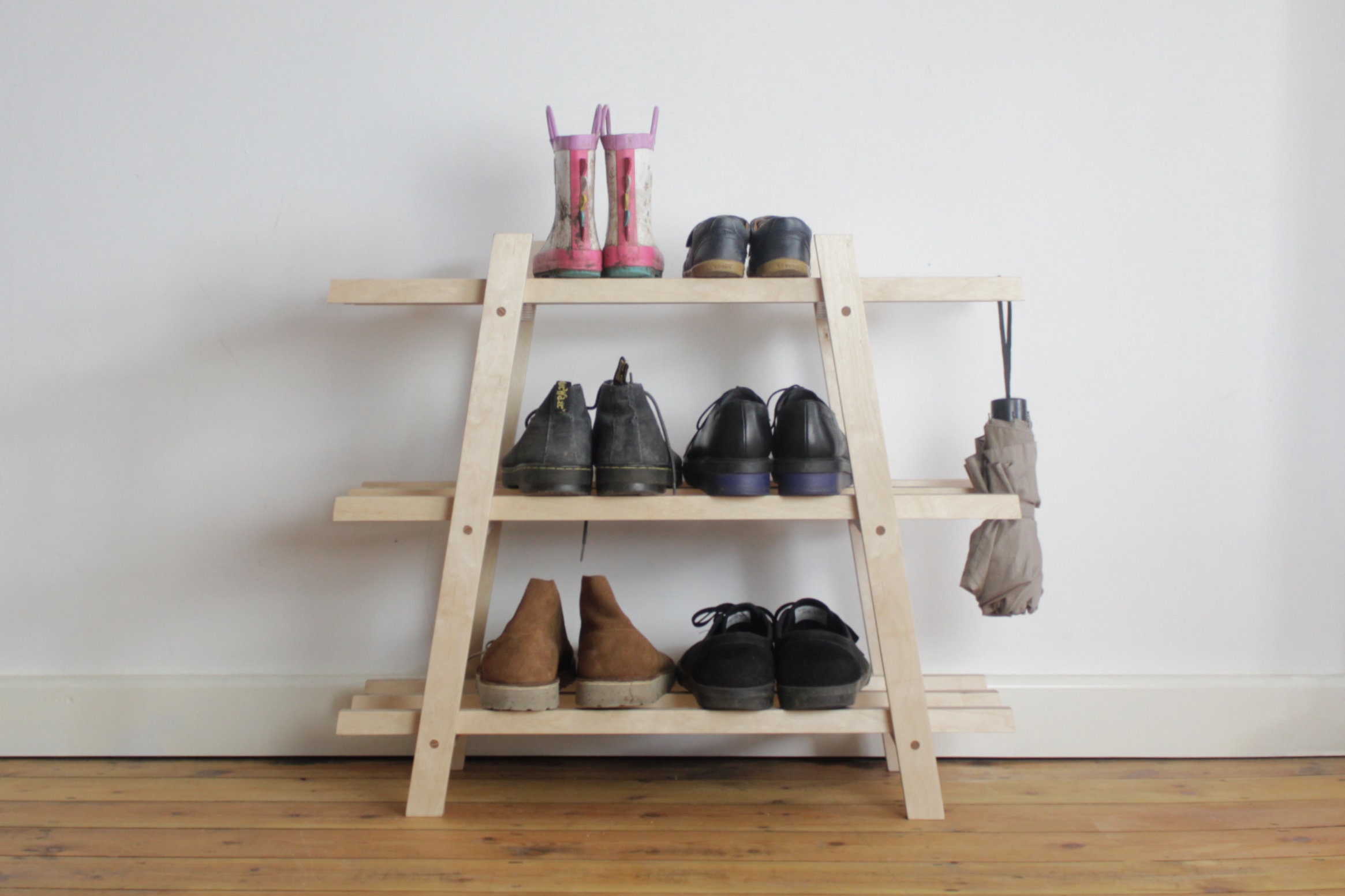 Fun weekend build, a closet shoe rack. : r/woodworking