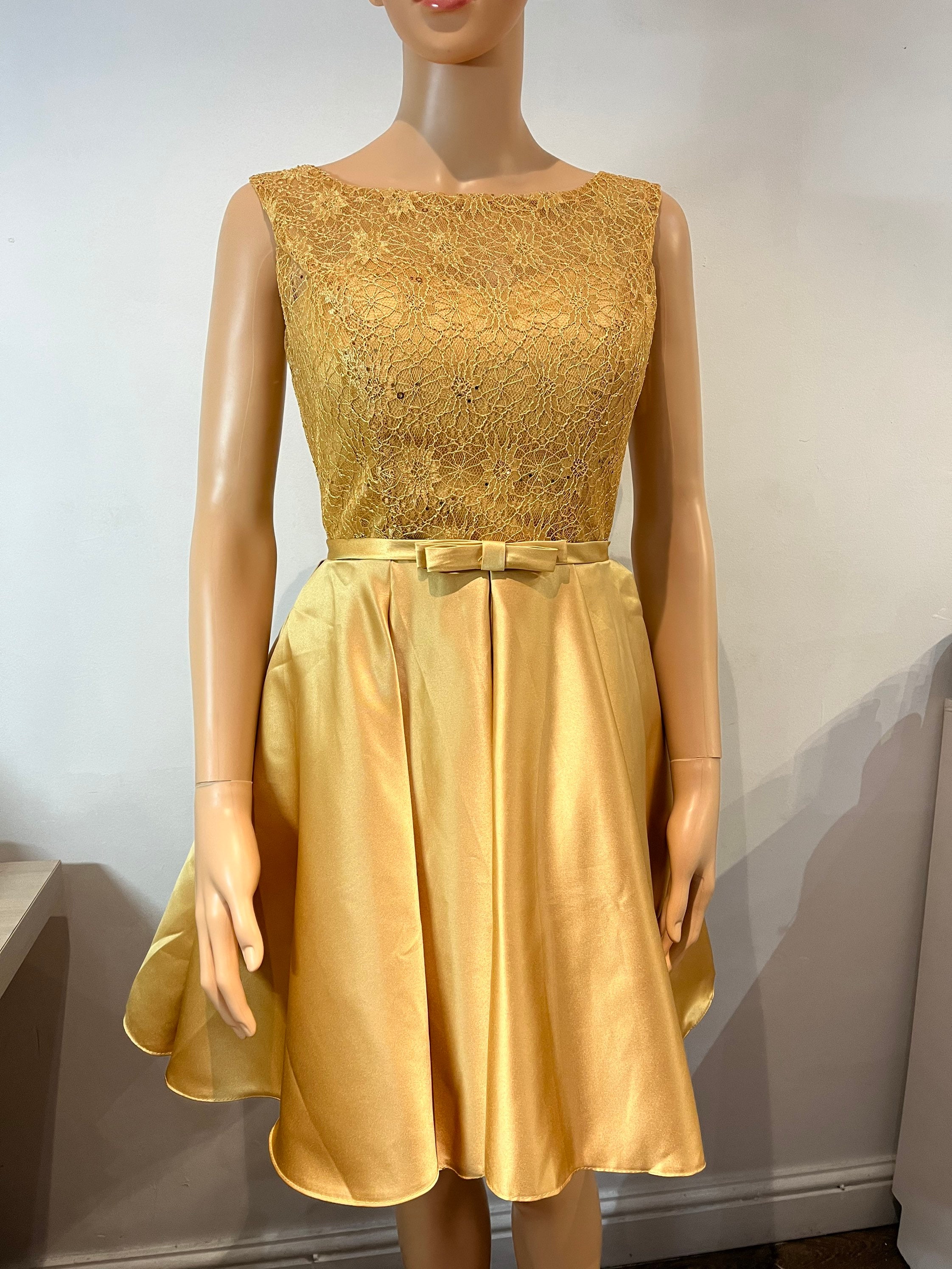 7+ Gold Lace Dress