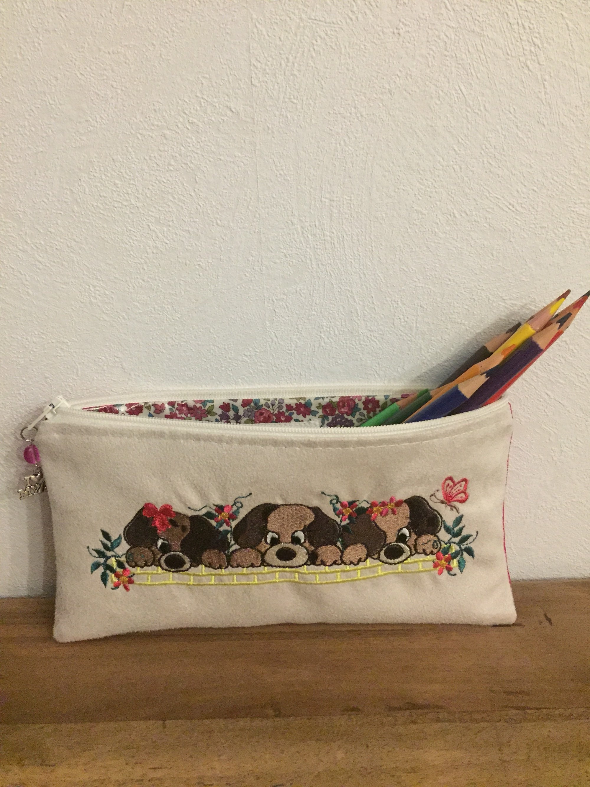 Trousse Crayons Les 3 Petites Chiennes