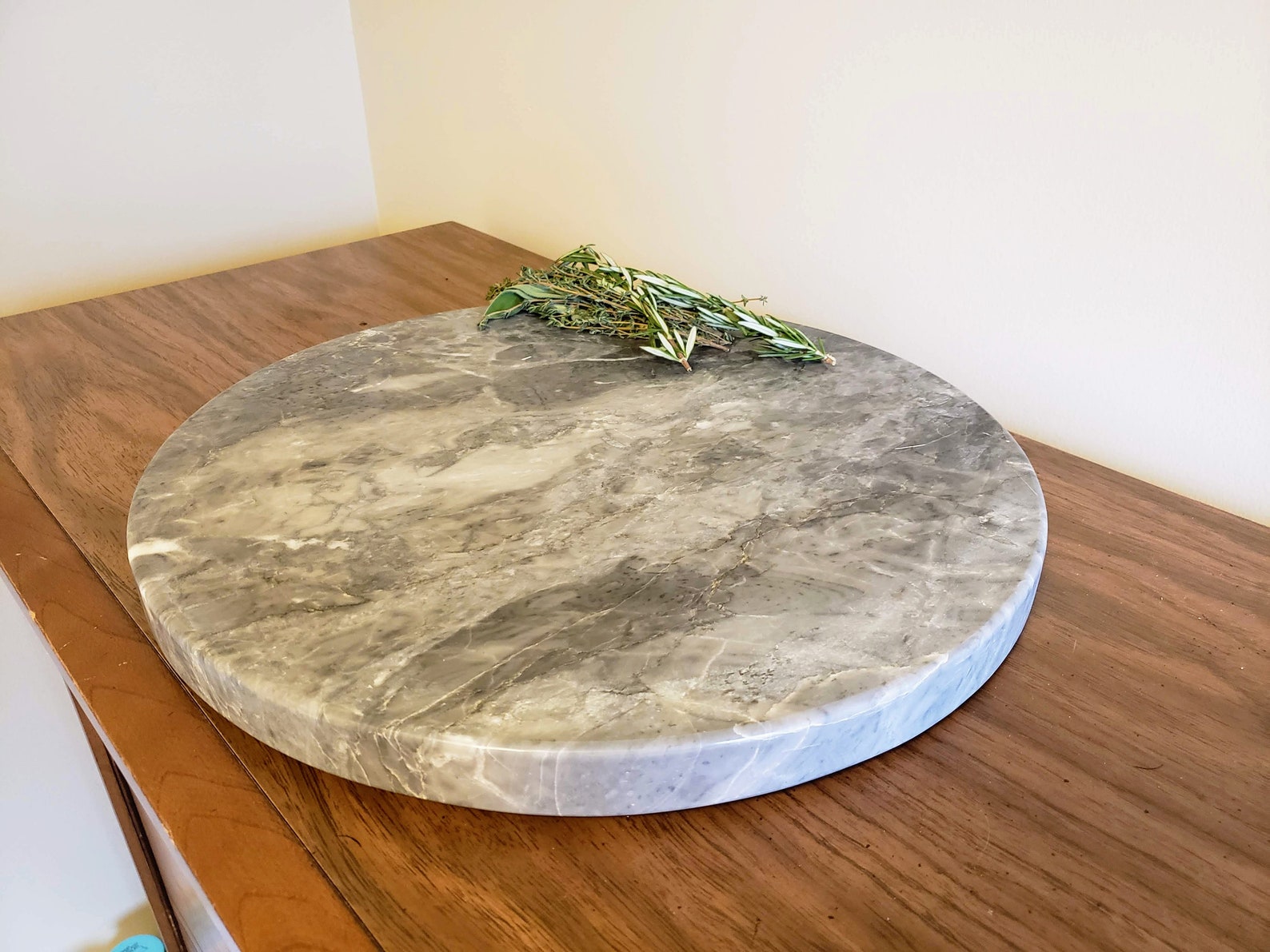 quartzite cutting board
