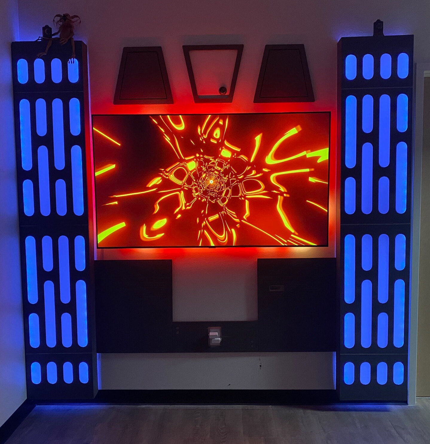 IMPERIAL wall panel (with LED backlighting)