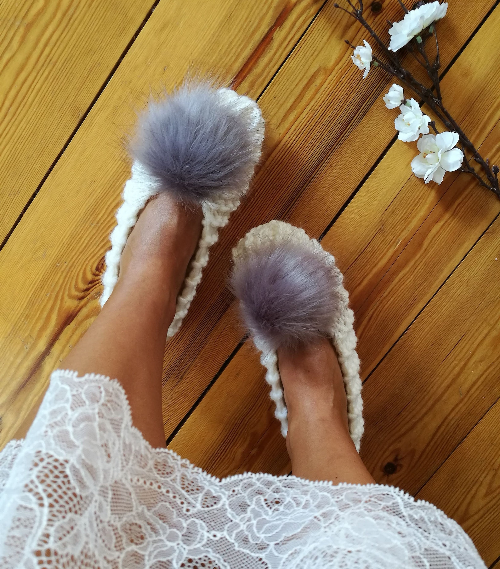 white knitted slippers extra chunky wool slippers with faux fur pom pom bridesmaid ballet flats home shoes fluffy bridal slipper