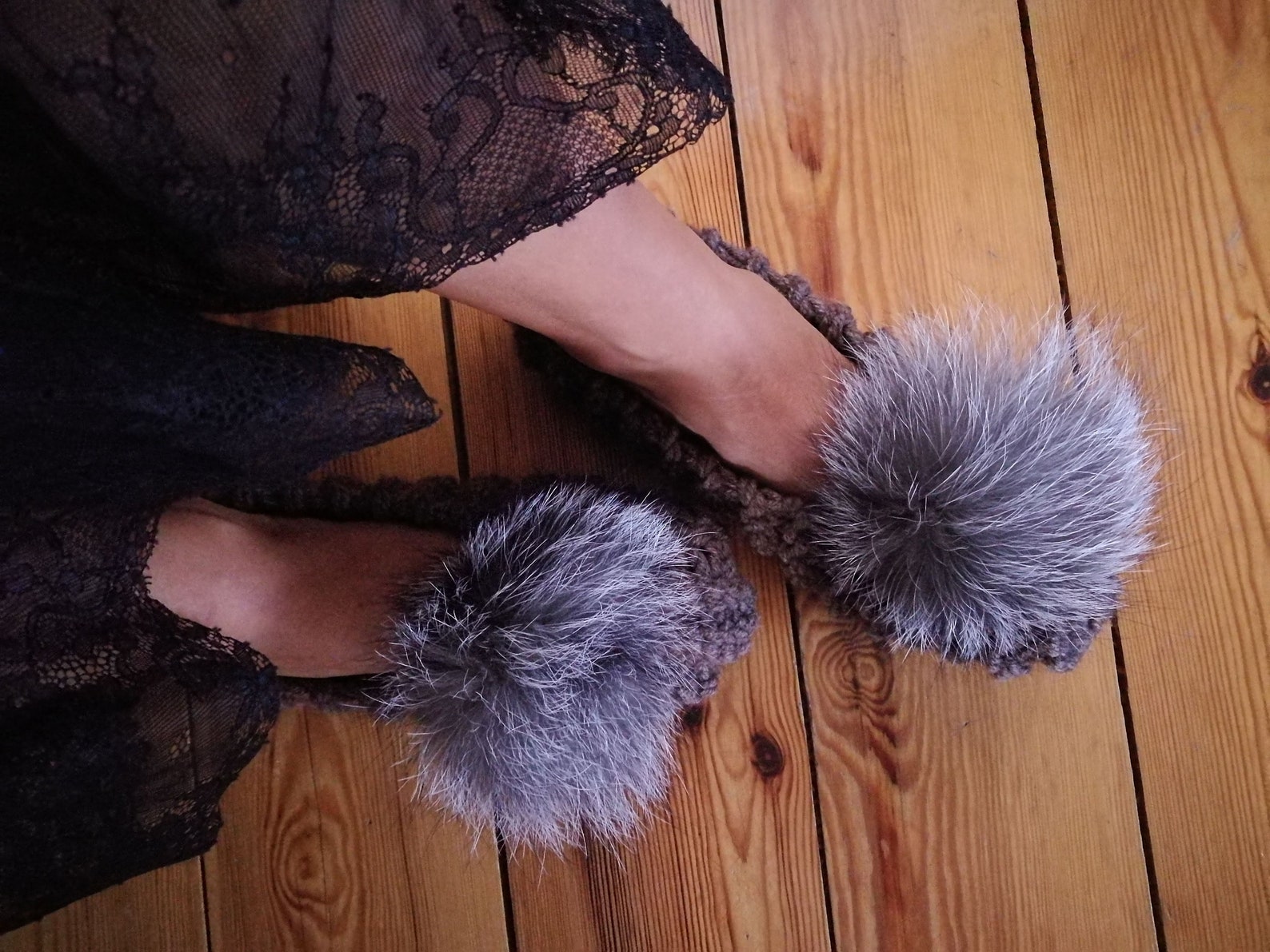 brown knitted women slippers with fox fur pom poms womens slippers wool slippers ballet flats fluffy slippers christmas gift flu