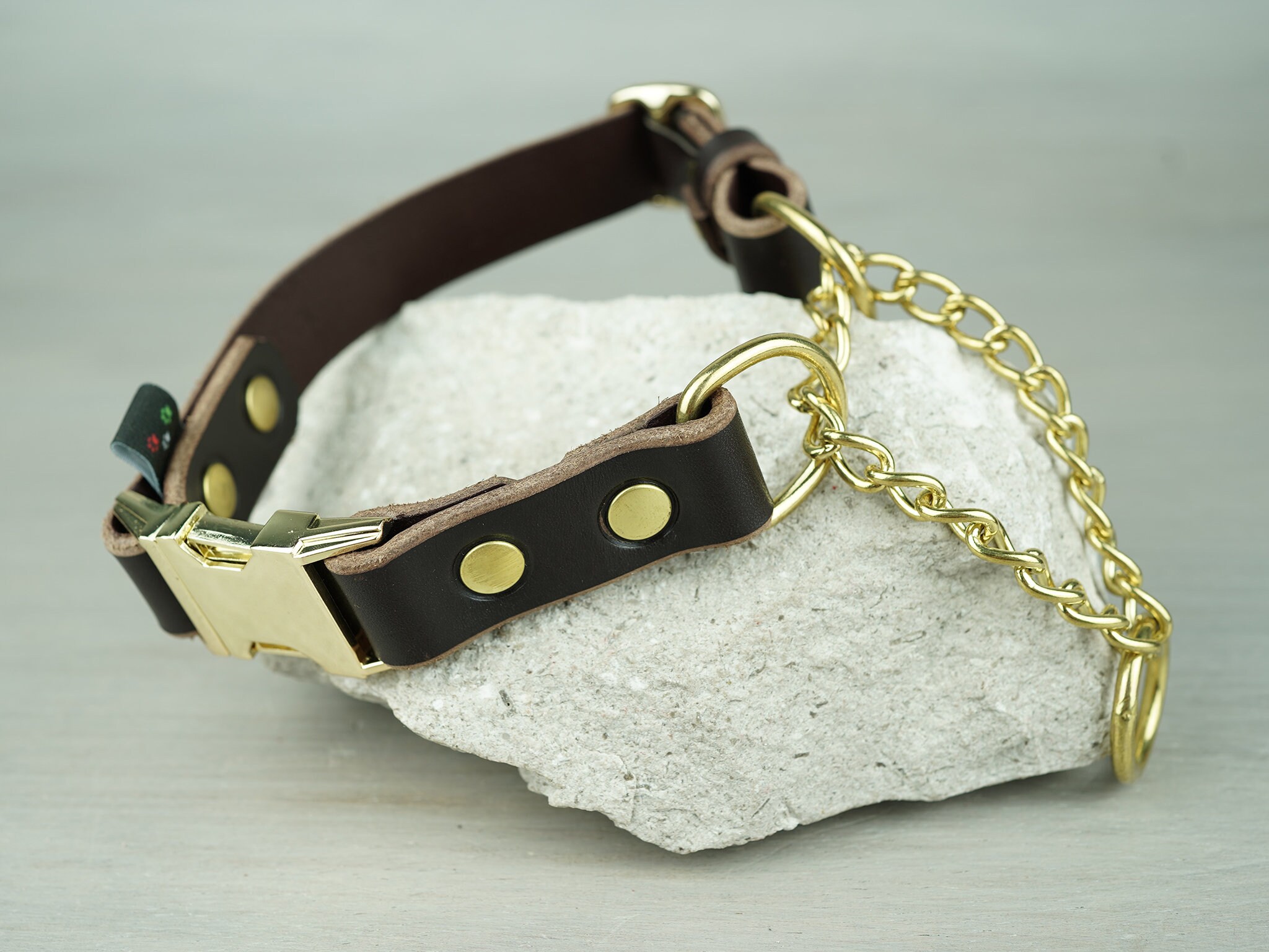 adjustable leather martingale collar