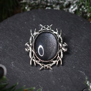 Ovale Brosche Geweih in Wunschfarbe aus Glassteinen in Schwarz Silber und Bronze als Cosplay Schmuck und Gothic Geschenk Schwarz/Black