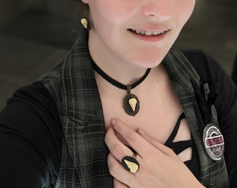 Bird skull pendant earrings brooch in black, silver and bronze for Gothic outfit and Steampunk costume as medieval jewelry